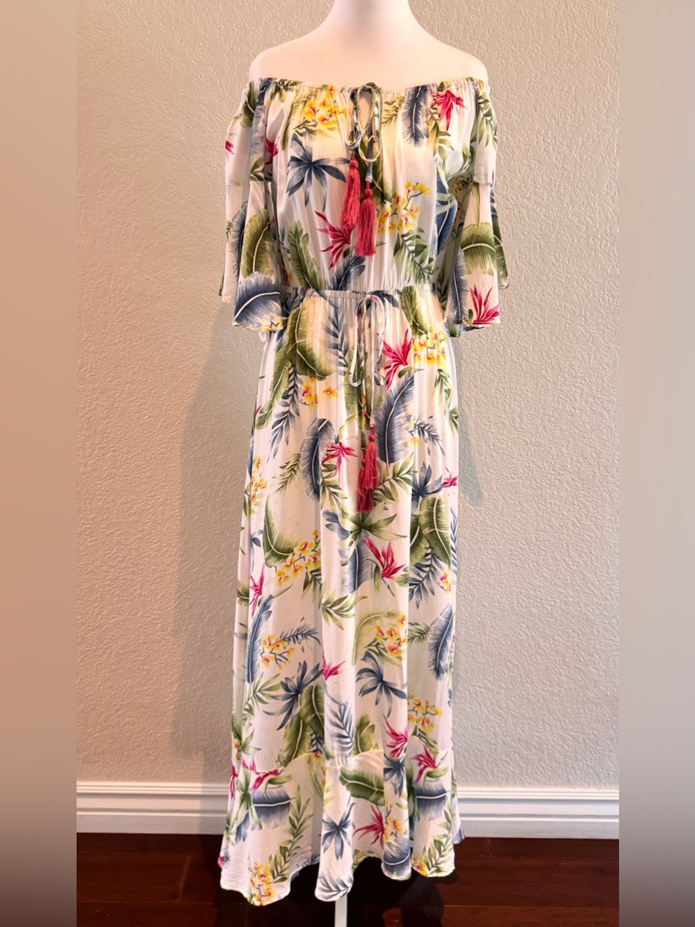 Label of Love Tropical Off Shoulder Maxi Dress Boho Floral Rayon Medium
